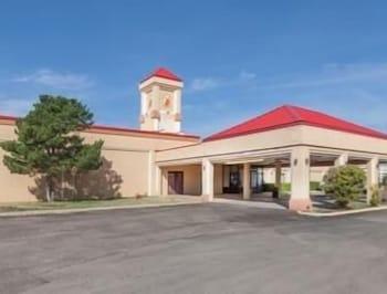 Отель Super 8 By Wyndham Plainview Экстерьер фото